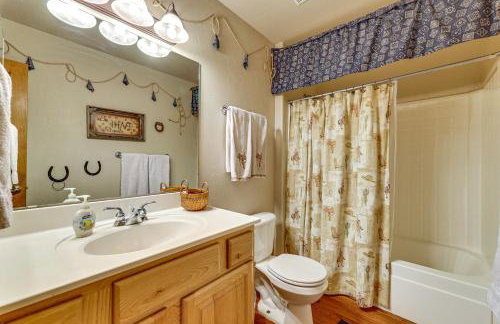 Hike, Fish and Enjoy Pond On-Site Bison Ranch Cabin - Foto 14