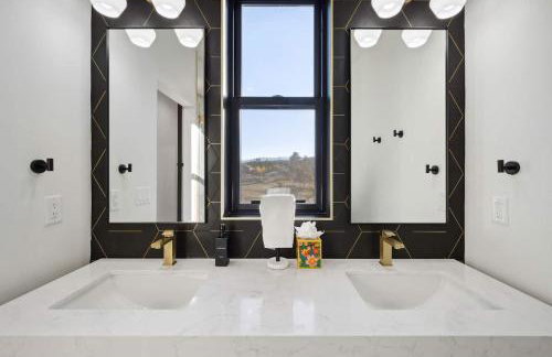 Modern Mountain House with Spa and Scenic Views - Foto 35