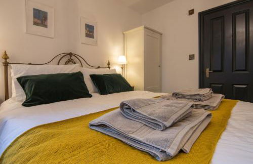 Former 16th Century Inn - In the heart of Macclesfield, gateway to the Peaks - Photo 12