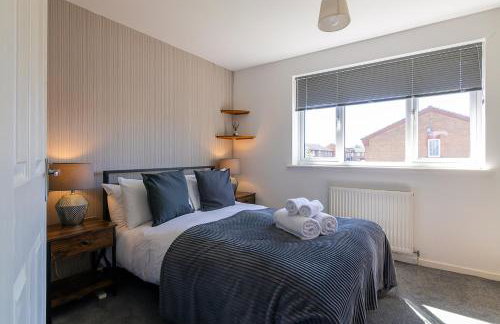 Bright 2BR House with Garden & Parking Sleeps 5 - Foto 19