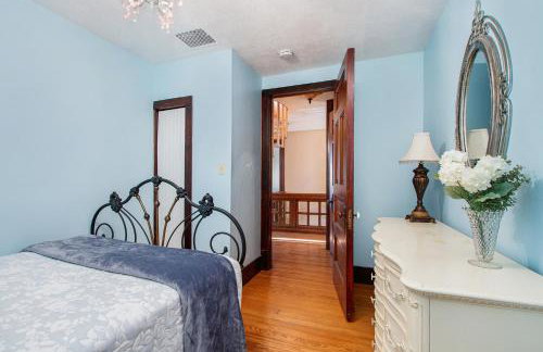 Lake Michigan Retreat- Upper Duplex - Photo 20