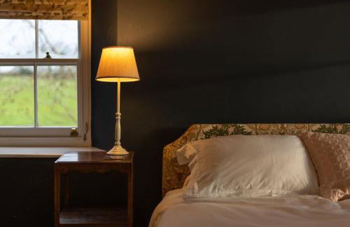 Middlelands - A stunning country house with beautiful gardens in rural Pembrokeshire yet close to coast - Foto 33