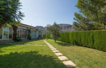Casa Adosada Esquinera Urbanización Piscina Comunitaria - Photo 26