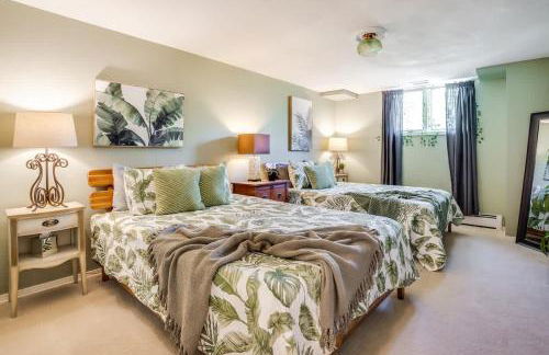 Mid-Century Mod - 7 BR Sleeps 22 - Hot Tub & Game Room - Foto 44