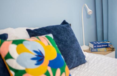 Workers Families Pet Friendly 7Bed 2Bath and WC Free Parking Garden 14PPL - Photo 13