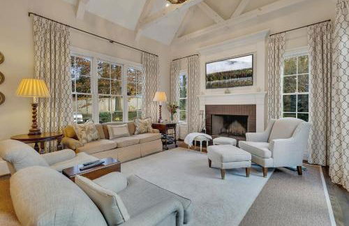 World Cup Luxury Estate Pool Gym Game Room - Foto 27