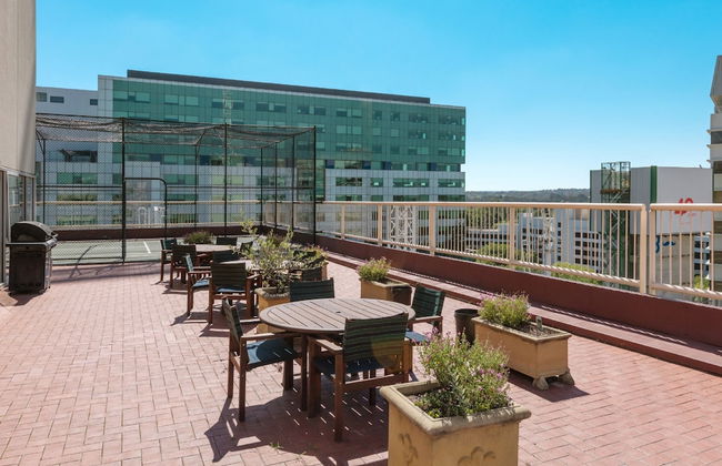 Nesuto Canberra - Foto 42