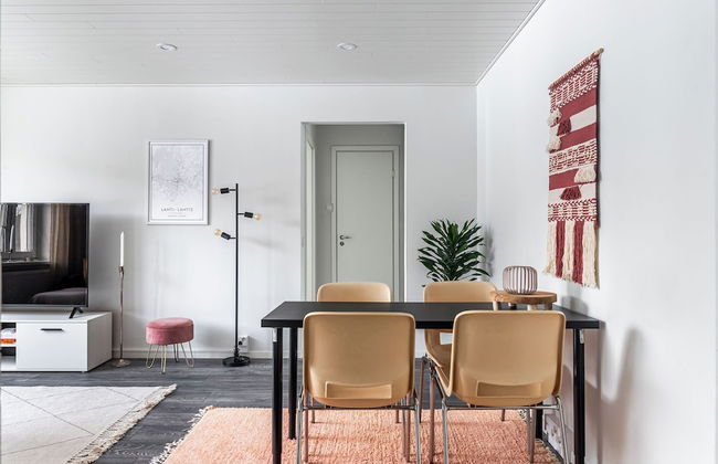 Bright 1BR Apartment next to the Beach - Photo 12