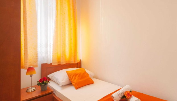 Apartments Island Beat - Two Bedroom Apartment with Balcony A9 prizemlje ST - Foto 5, Habitación