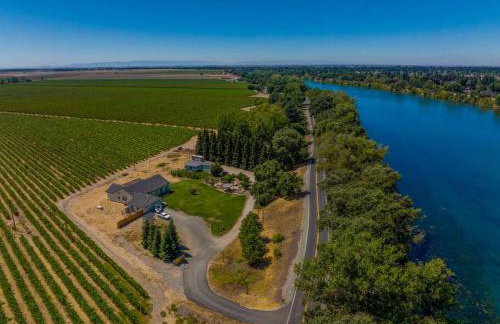 Luxe & Comfy Vineyard Estate ~ Breathtaking Views! - Foto 30