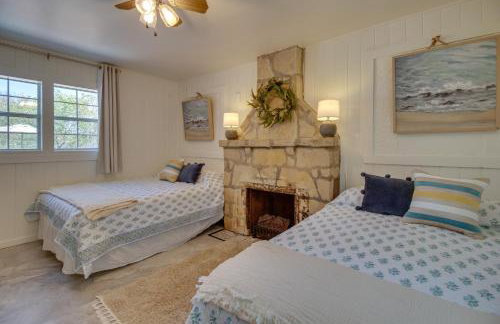 Cozy Mountain Home Cottage Walk to Marina! - Foto 13