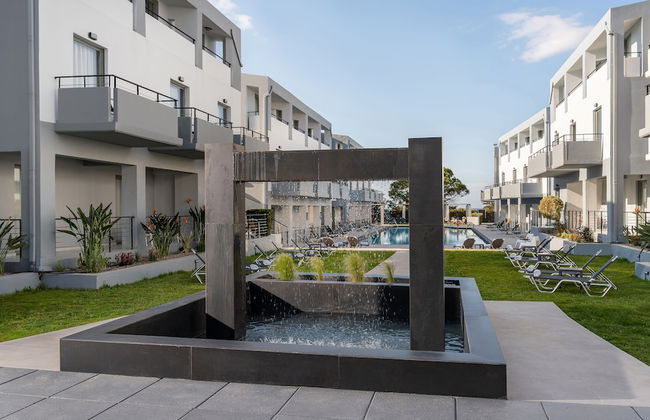 Sunrise Village Hotel - Photo 46