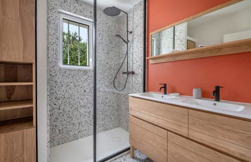 Maison pour 8 - Piscine chauffée - 100m de la plage - Foto 6