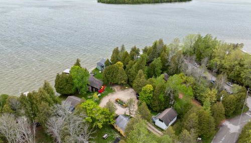 Sunset Shores - Lakeside Cabin #1 by Simple Life Rentals - Foto 5