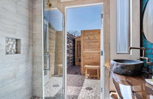 Romantic Tiny Luxury Retreat w heated pool, sauna n outdoor shower in Wimberley 10 acres - Foto 20