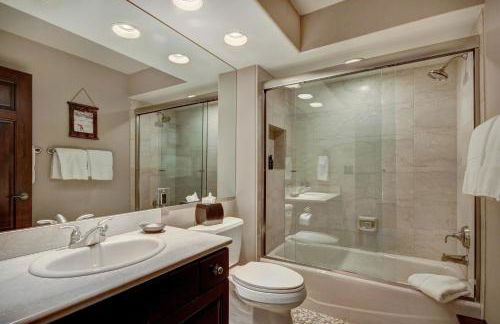 Luxury Ski-In 3 Br Penthouse Inside Pines Lodge, Sleeps 10! Condo - Foto 17