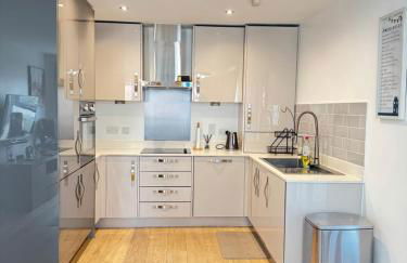 Luxury Apartment in Dartford - Photo 11