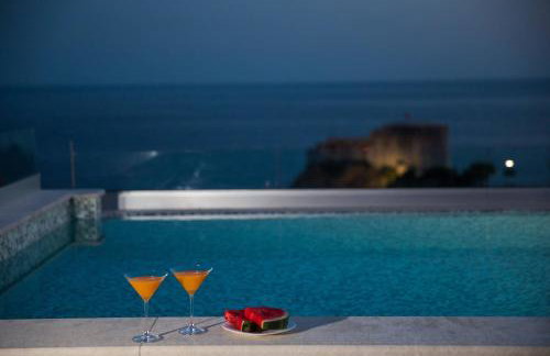 Royal Fort - The View Rooftop pool - Photo 3