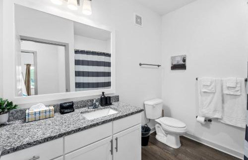 Chic 1BR Apt| King Bed| Pool| Gym| Close 2 Beach. - Foto 10