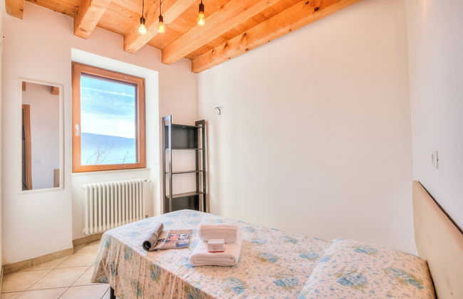 Faby House On Hilly Area And Lake View - Foto 8