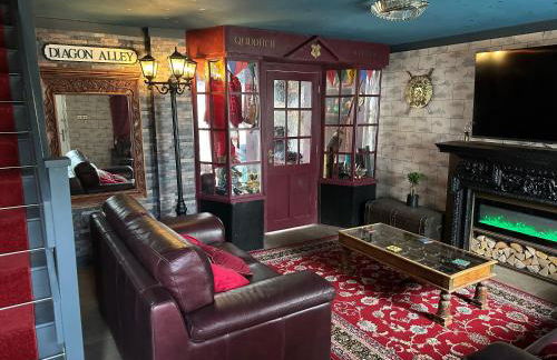 Quidditch Quarters Themed Property - Foto 19