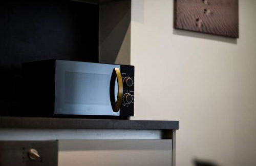 Modern 2 bedroom apartment - city centre - parking - Foto 19