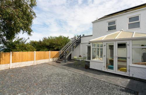 The View in Moelfre for 8 people with sea views - Pass the Keys - Photo 55