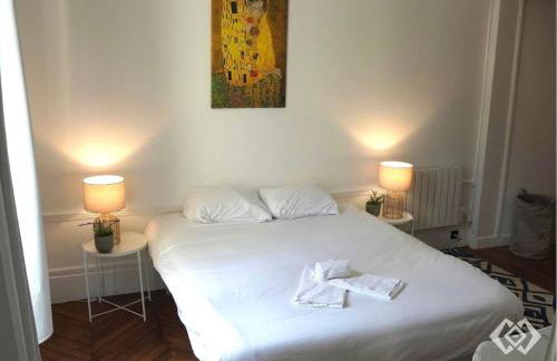 Élégant appartement haussmannien en hypercentre - Foto 26