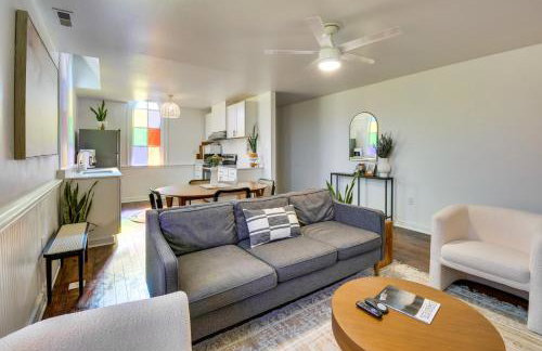 Newry Retreat in Converted Church with Shared Patio! - Foto 5