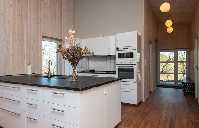 10 Person Holiday Home in Allingabro - Photo 8