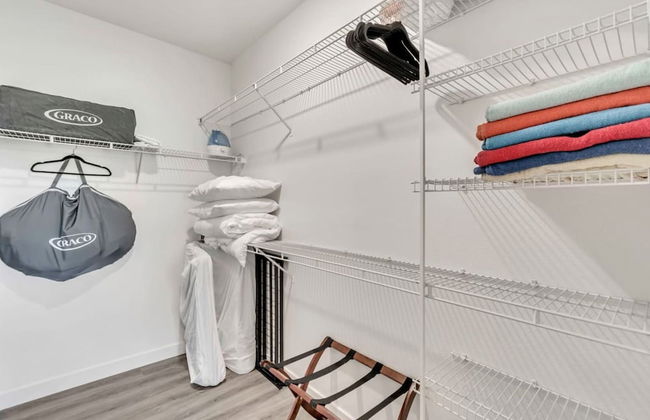 1st Fl King Beds Pool Garage - Near AFB - Foto 20