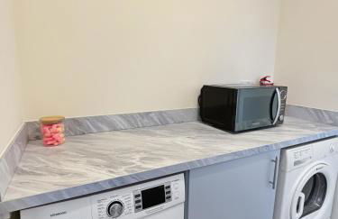 Amaya Seven - Luxury 3 bedroom detached house with garden & driveway - Sleeps 7 - Bottesford, Leicestershire - Foto 24