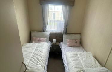 Tracey and Brian's Caravan - Photo 12