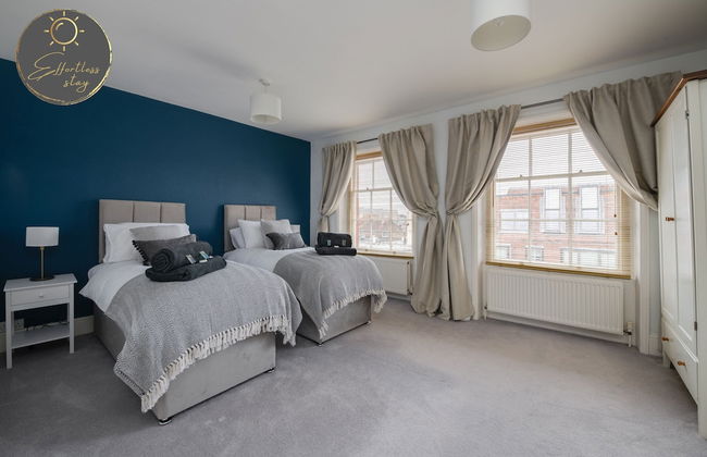 Leeward House - Photo 5