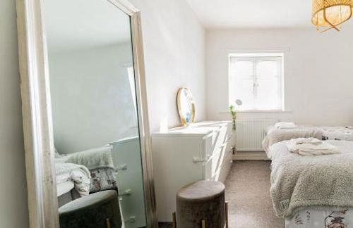 Stunning Ground Floor Hartlepool Marina Apartment - Photo 26