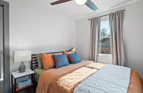 Gorgeous Remodel Game Room Sleeps 8 - Foto 3