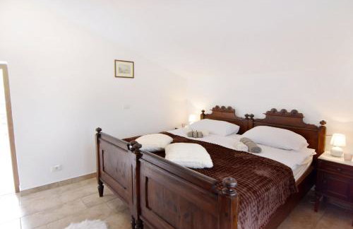 Villa with private pool and garden retreat - Foto 30