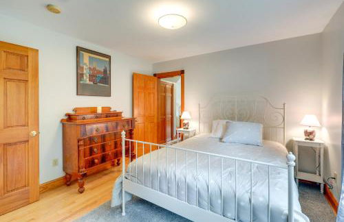 Meriden Village of Plainfield Home with Backyard - Foto 18