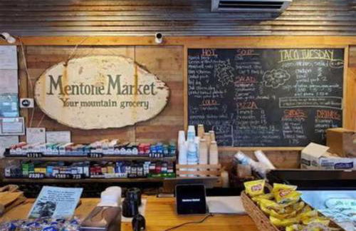 Brushy Creek Lodge - Riverfront, Hot Tub, Fire Pit - Foto 14