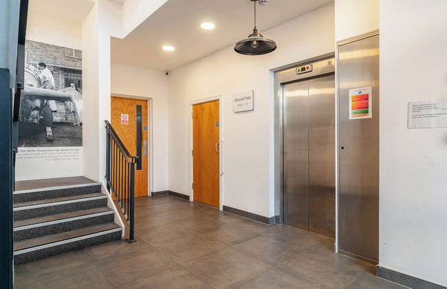 Condo Apartment With Workspace - Foto 36