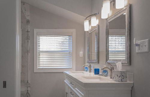 PRIVATE BEACH - Ocean Front on Coffin Point - Foto 15