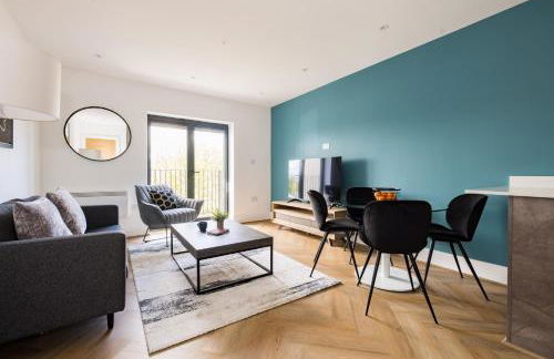 Staines Riverside by Charles Hope - Foto 26