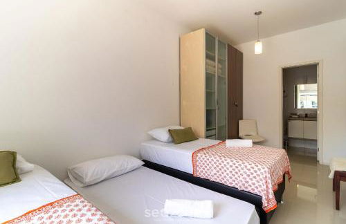 Apt near beach w/ pool & BBQ VIC0203 - Photo 14