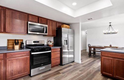 Rancho Vino- two master bedrooms - Photo 8