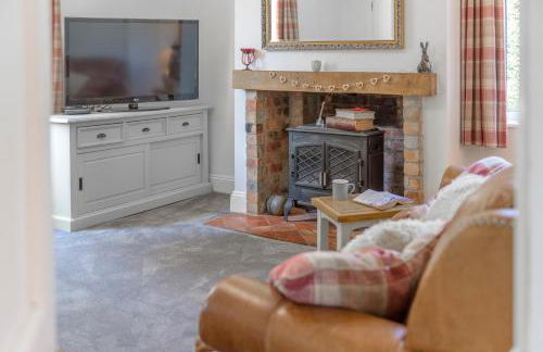 Luxury Isla Cottages Bourne, Dog Friendly with Garden, Parking, Countryside Views, Family Holidays & Easy Access to Town - Foto 42