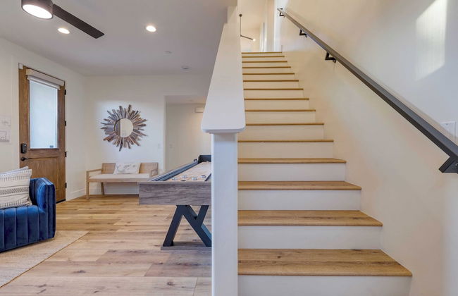 Sunset Serenity by Avantstay Rooftop w/ Hot Tub & Fire Pit, 3 Blocks to Beach! - Foto 23