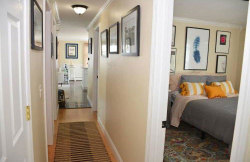 Little Miss Cottages - 68 East Grand Luxury Condo - Photo 20