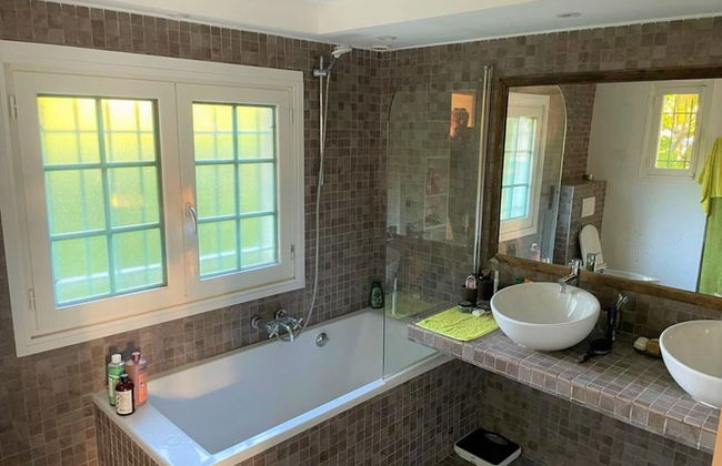 Charming Holiday Home in Mougins With Pool - Foto 15