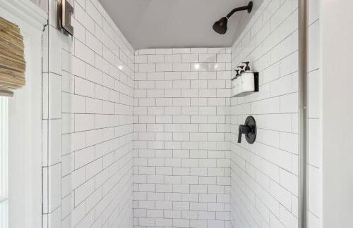 Serene Cottage with Beautiful Garden and Heated Pool - Foto 17