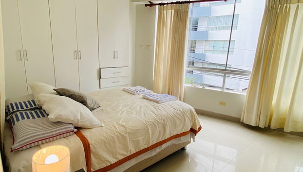 Refined 3BR Duplex with Ocean Charm - Foto 2, Quarto